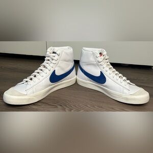 Nike Women’s Blazer Mid 77 Shoes in White and Blue, Size 8.5